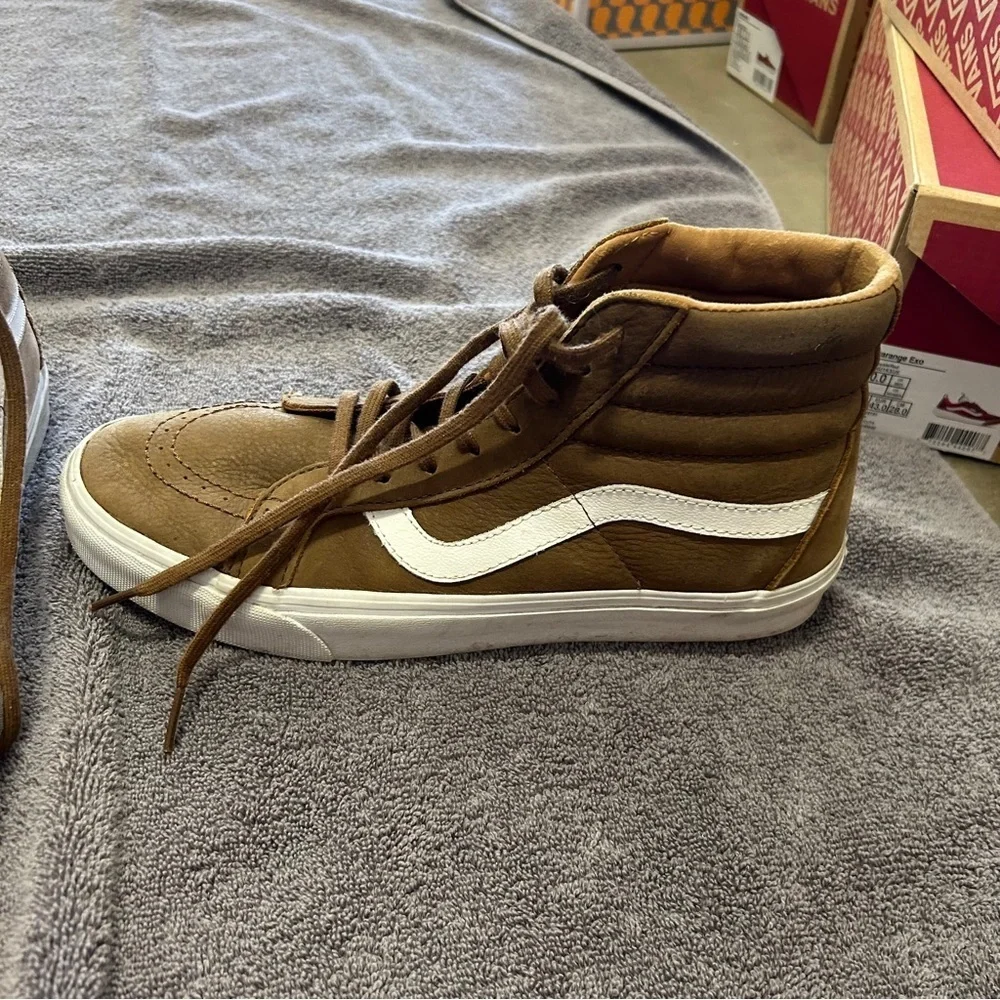 Vans Men’s Sk8 Hi Re-Issue in Sudan Brown Size 10